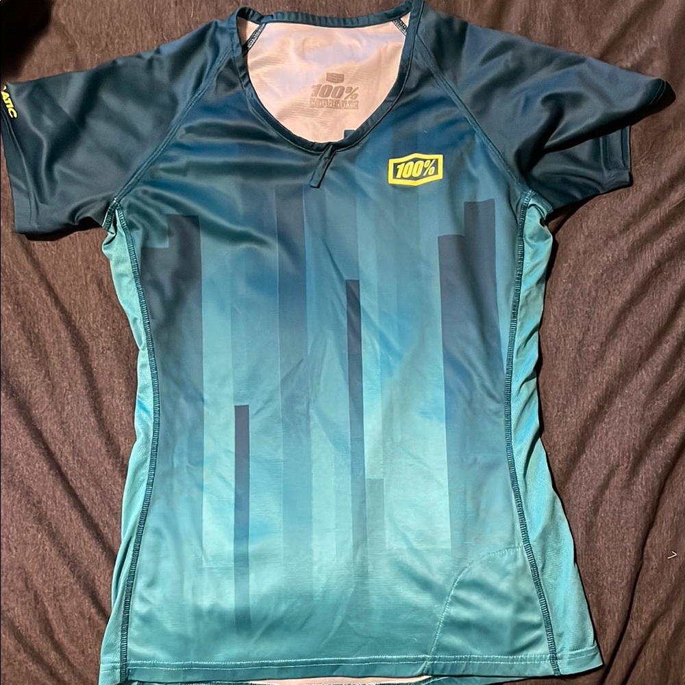 Woman’s 100% MTB shirt